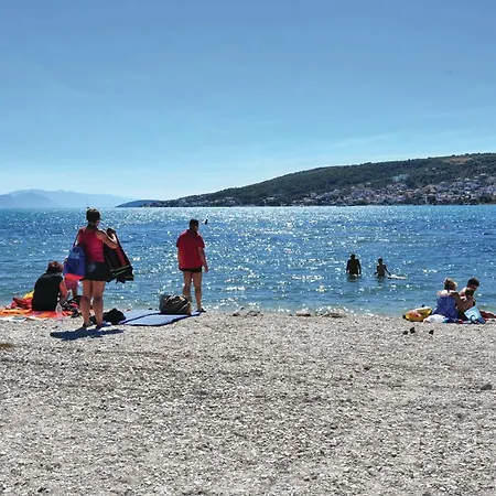Campsite Amazing Stacaravan In With Kitchen Trogir
