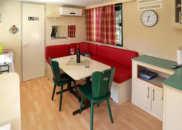 Camping Stunning Stacaravan In 3*